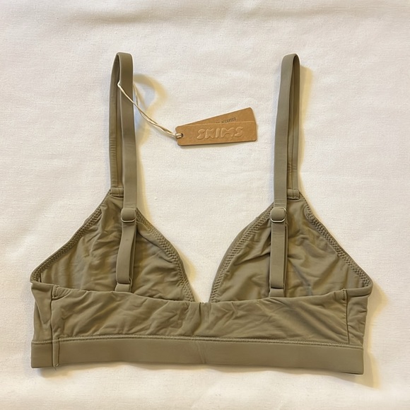 SKIMS FITS EVERYBODY TRIANGLE BRALETTE - Picture 3 of 3